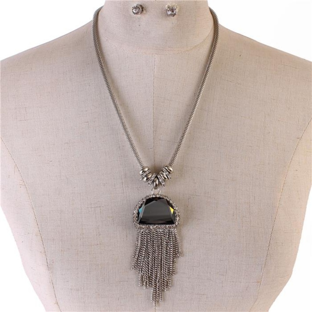 Silver Tone Mesh Link Tassel Pendant Necklace Set